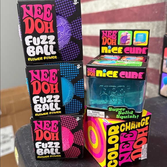 Schylling Toys Needoh Viral Stress Relief Kit 5 Needohs One Suprise schylling-toys-needoh-viral-stress-relief-kit-5-needohs-one-suprise